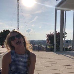 Meet your Posher, Megan